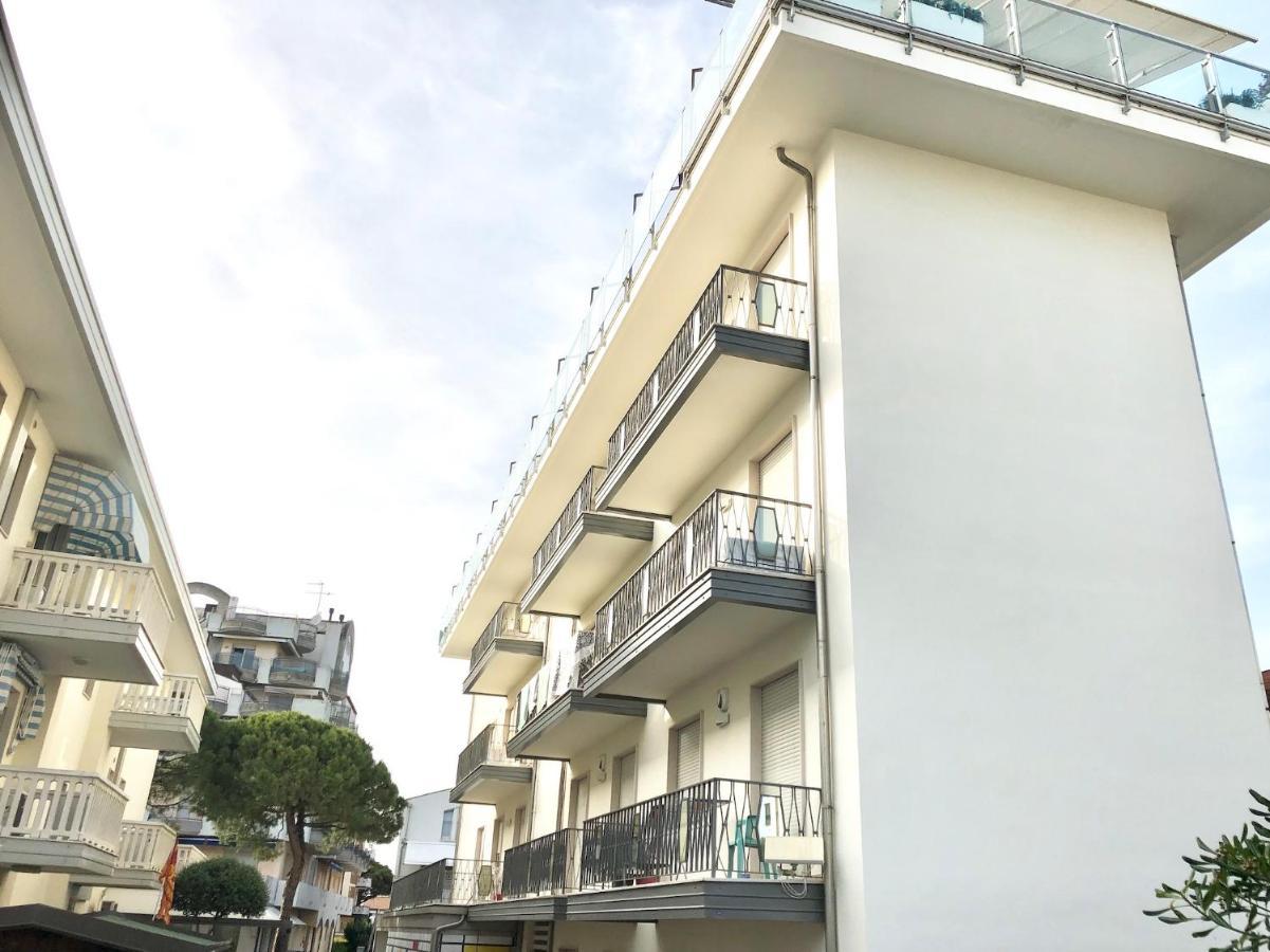 Appartamenti Cristina Carraro Immobiliare - Family Apartments Τζεσόλο Λίντο Εξωτερικό φωτογραφία