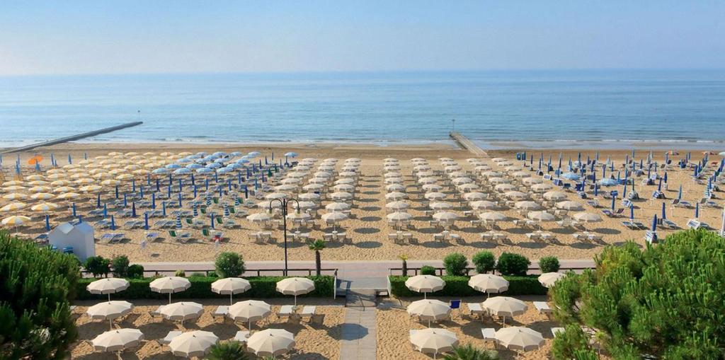 Appartamenti Cristina Carraro Immobiliare - Family Apartments Τζεσόλο Λίντο Εξωτερικό φωτογραφία